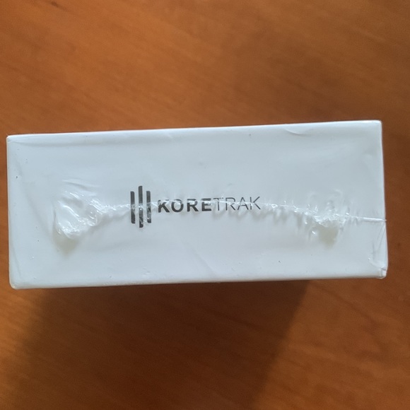 Smartwatch Fitness Tracker by KORETRAK, NWT, Factory Sealed, Sleep, Heart rate - Picture 4 of 4